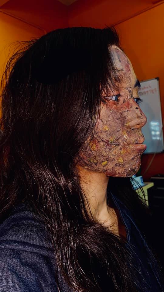 special-effect-makeup-kesan-khas-terbakar-kelas