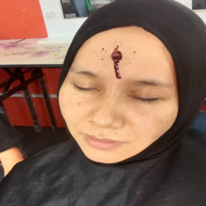 bagaimana-untuk-membuat-solekan-kesan-khas-luka
